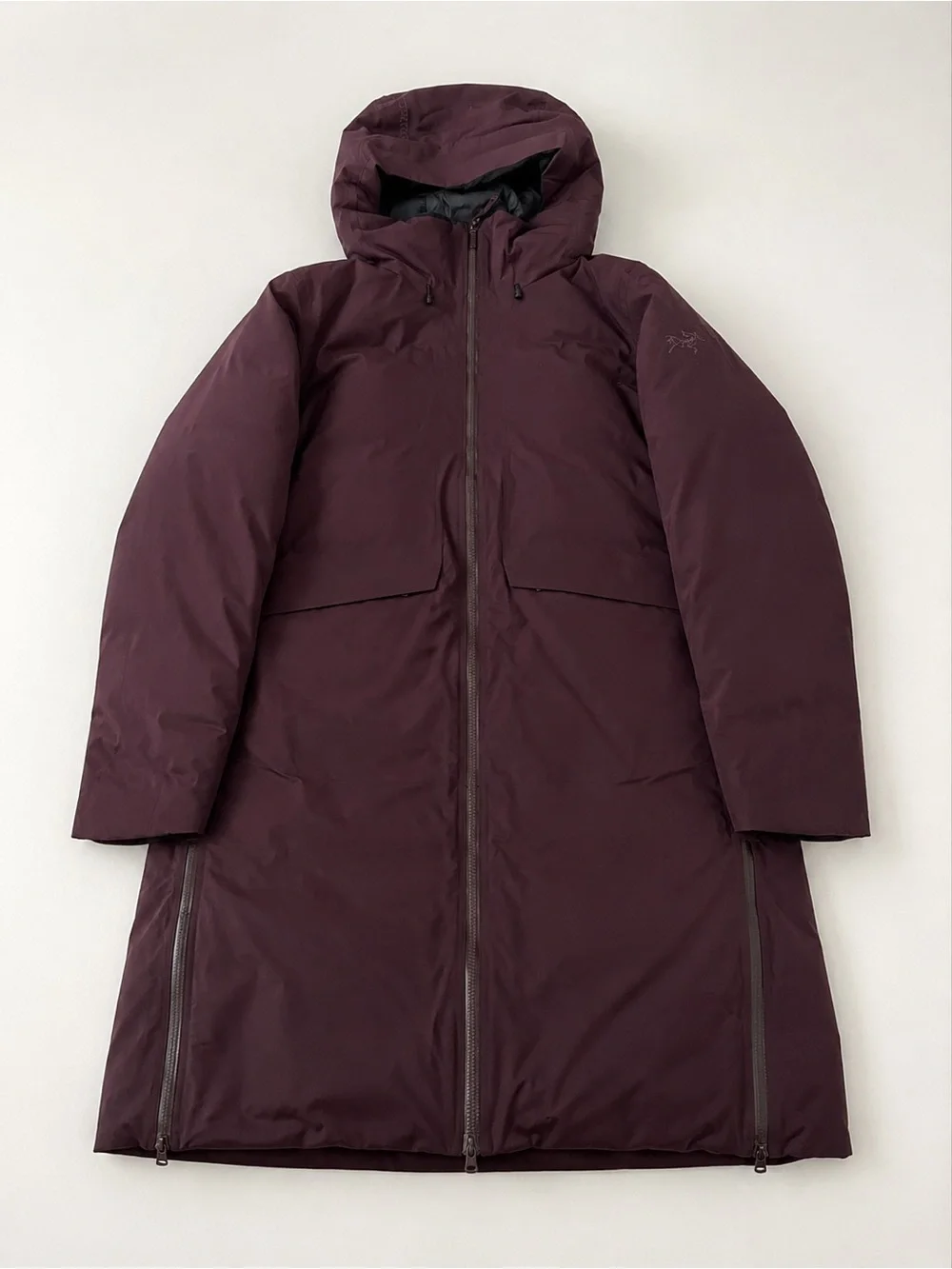 Arc’teryx Liatris Women’s Long Down Parka – Burgundy/Wine – New With Tags - Picture 2 of 3